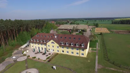 Ferien Hotel Fläming Отели в г. Потсдам-Миттельмарк