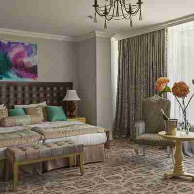 Bristol Central Park Hotel Rooms