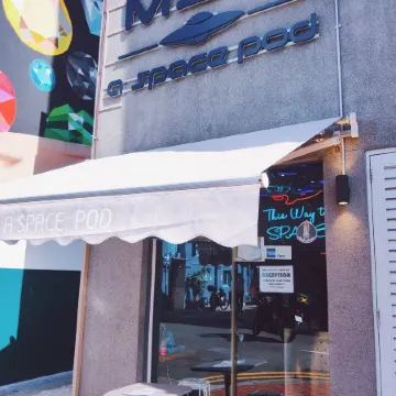 MET A Space Pod @ Arab Street Singapore Отели рядом с достопримечательностью «Станция MRT Bugis»