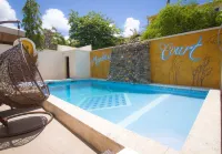 Mandela Court Grenada - Pools