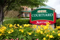 Courtyard Chicago St. Charles Các khách sạn ở Saint Charles
