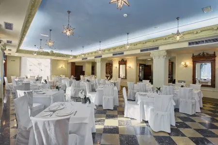 Hotel Balneario la Hermida Отели в г. Tielve