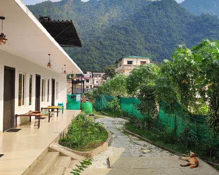 Indian Culture Hotels in Pauri Garhwal