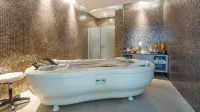Vrissaki Beach Hotel - Spa