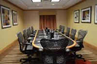 Hilton Garden Inn Atlanta Airport/Millennium Center - Business
