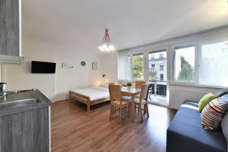 Vla Vla Apartments with Parking
