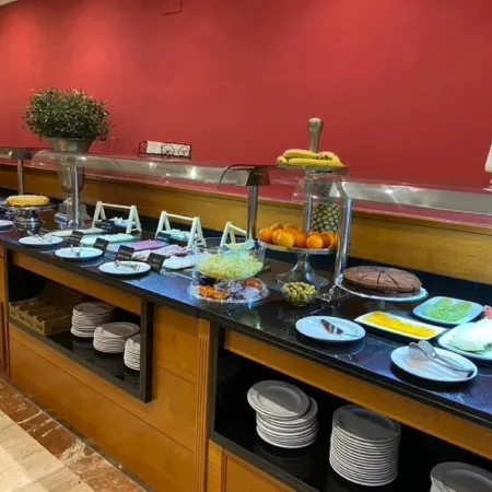 Hotel Oasis Отели рядом с достопримечательностью «Барселонета»