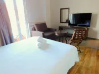 Apollon Filoxenia Hotels in 