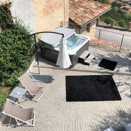 Borgo Vecchio Locanda di Charme Отели рядом с достопримечательностью «La Casetta del Castello»