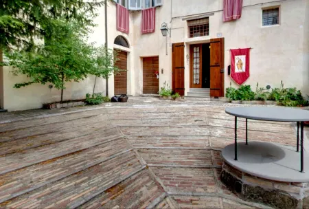 Vescovado 7 Отели в г. Губбио