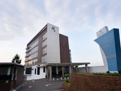 Laska Hotel Sukabumi Hotels in Cikole