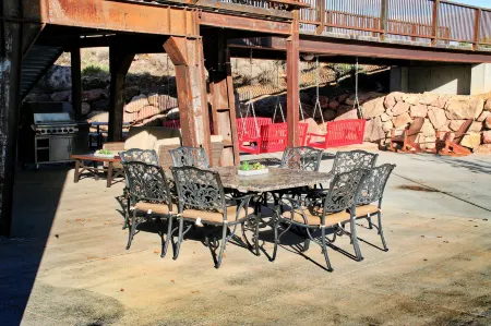 Iron Springs Adventure Resort & RV Park