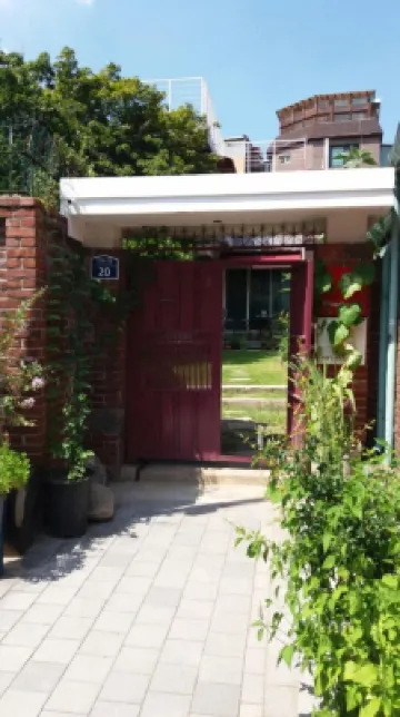 Hans House Hotels in Seochon