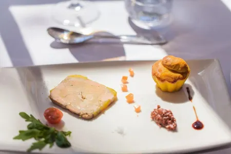 Domaine du Val de Cèze Отели рядом с достопримечательностью «Balouvière Aqueduct»