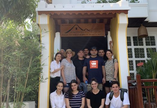 2. 라 안 센트럴 ..