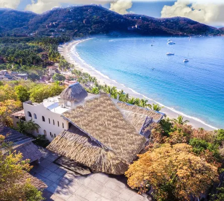 Hotel Catalina Beach Resort Hotels in Zihuatanejo