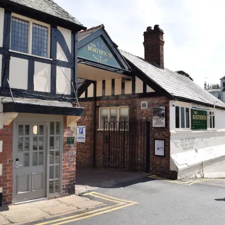 The Boathouse Inn & Riverside Rooms