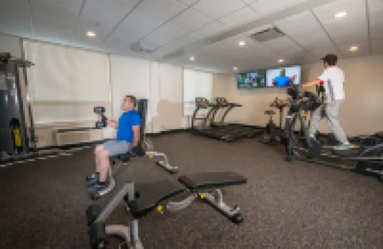 Encore Suites by Service Plus Inns