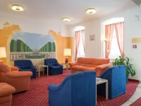 Garten- Und Kunsthotel Gabriel City Hotels near Gasometer