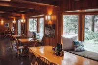 Steamboat Inn - Parking