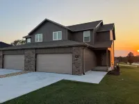 Business or Pleasure Retreat Hotels in West Finley Township