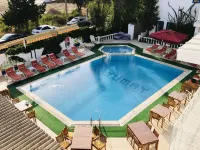 Tümay Hotel ビテツのホテル
