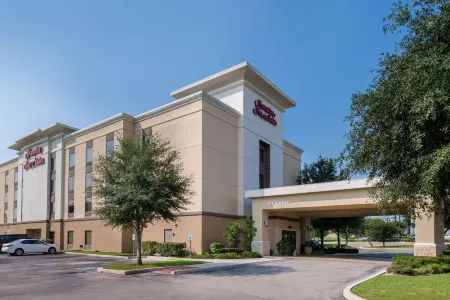 Hampton Inn & Suites Schertz Отели в г. Шерц