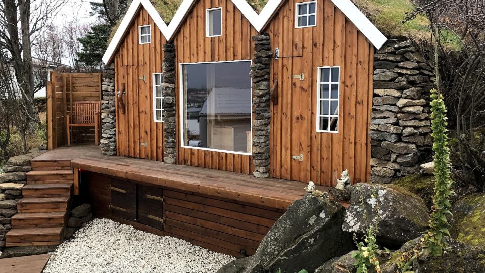 Iceland Sjf Villa , Hot Tub & Outdoor Sauna Amazing Mountains View - 15 Min to Downtown