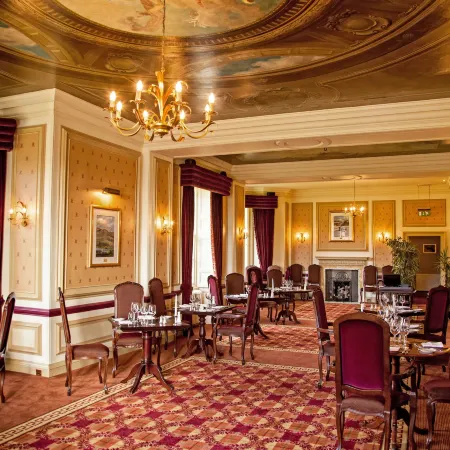 Cringletie House