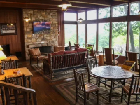 สกายแลนด์ โรงแรมในPage County