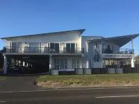 Silver Fern Lodge Hotels near Ngātoroirangi Mine Bay Māori Rock Carvings