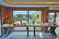 Lale Hotel - ที่มีบาร์