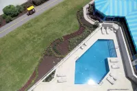 Surfbreak Virginia Beach Oceanfront, Ascend Hotel Collection - Beach