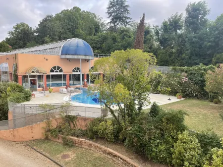 Les Demeures de Borda Отели в г. Дакс