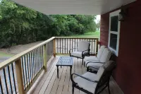 Trailhead Suites - Apartments