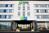 Holiday Inn Express Rotherham North, an IHG Hotel Hotels in Wentworth