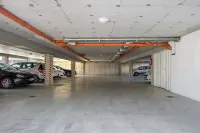 Onyx Luxury - Bãi đậu xe