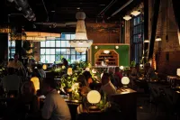 Hotel Herringbone - breakfast