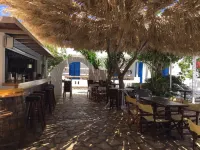 Lakki Village - bar