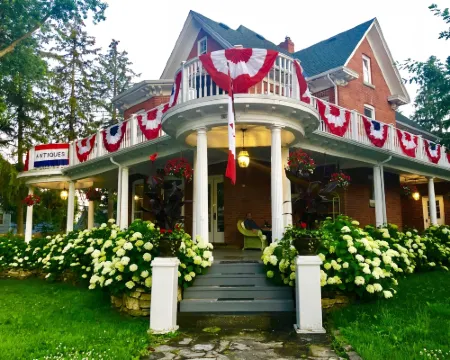 1000 Islands B&B – the Bulloch House Hotels in Gananoque