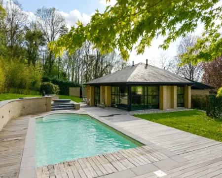 Picturesque Villa with Swimming Pool Hotels in Wavre