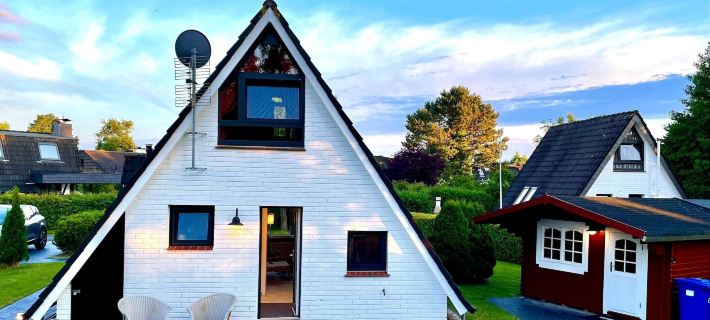 Ferienhaus mit Sauna in Burhave Hotels in Wesermarsch