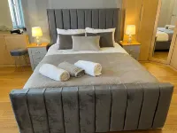 Duplex Apartment in Greater Manchester Hotels near George Street Chapel