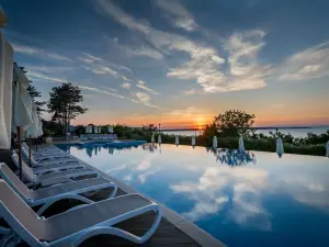 Viva Mare Beach Hotel by Santa Marina