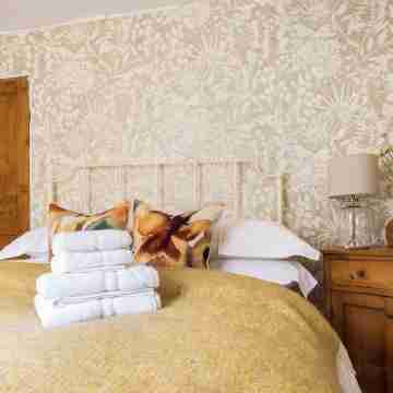 Windsor Cottage - Bolthole in the Heart of CN! Rooms