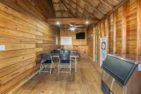 Hotel and Dive Center Roatan Yacht Club Hotels in French Cay