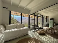 Glaciar de Roca Lofts Hotels in Paihuano