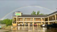 Garden Inn and Suites