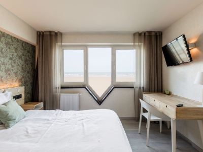 Beach Hotel Helios by CW Hotel Collection