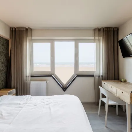 Beach Hotel Helios by CW Hotel Collection